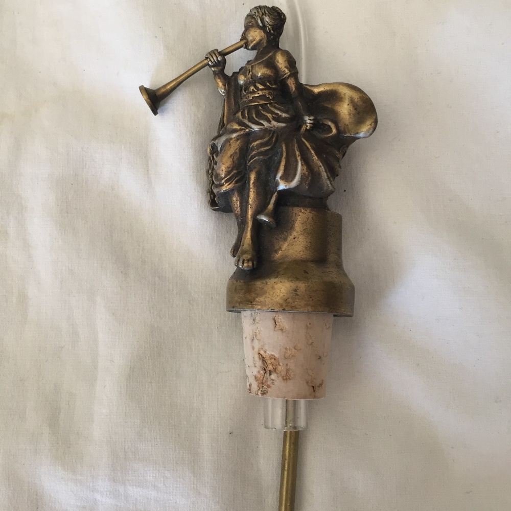 POUR> LIQUOR>> ONE OF A KIND>>